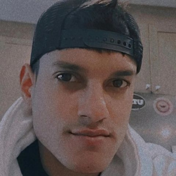 Meet your Posher, Ismel - Picture 1 of 1